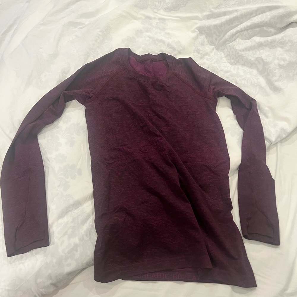 lululemon long sleeve shirt, size 6